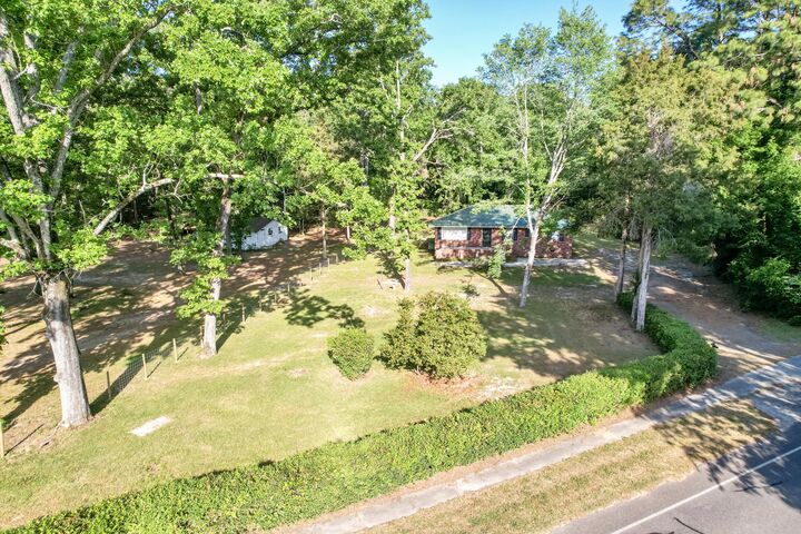 Property Photo:  800 Old Whiskey S Road  SC 29809 