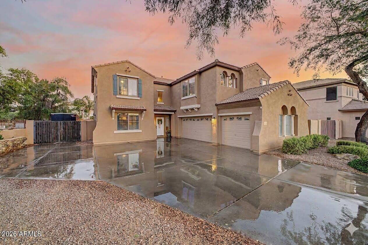 Property Photo:  18583 E Druids Glen Road  AZ 85142 