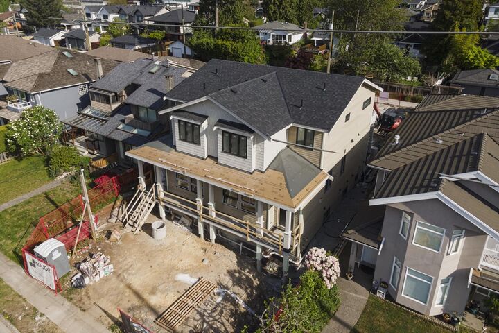 Property Photo: 258 E 21st Street BC V7L 3B6