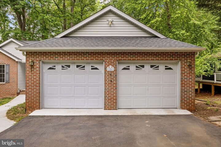 Property Photo:  104 Federal Road  VA 22508 