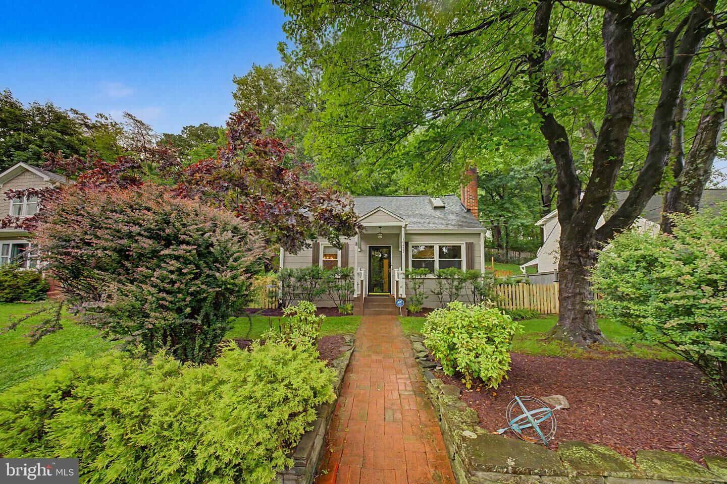 Property Photo: 10427 Kensington Parkway MD 20895