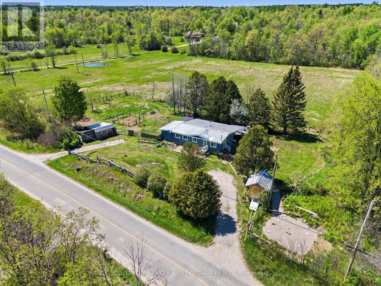 Property Photo: 534 Anglican Church Road ON K7H 3C6