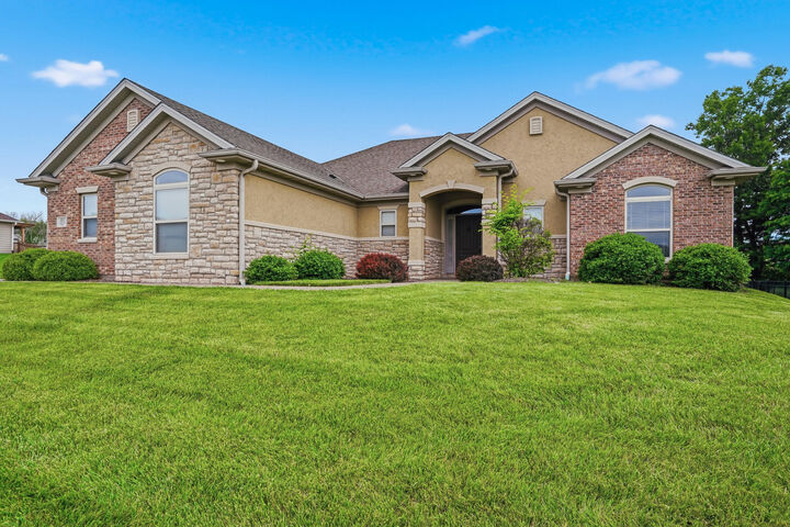 Property Photo:  4013 Shearwater Dr  MO 65203 