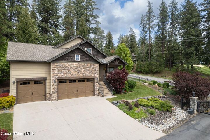 Property Photo: 1573 E Chanticleer Ct ID 83835