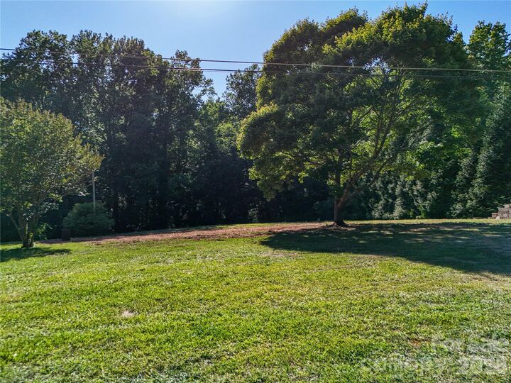 Property Photo:  24442 Jd Street  NC 28097 