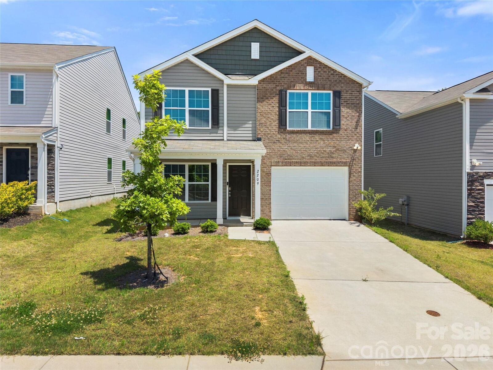 Property Photo:  2209 Lilium Drive  NC 28216 