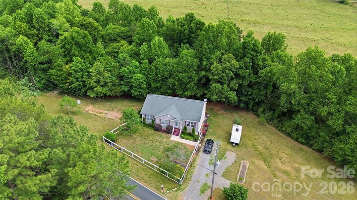 Property Photo:  412 Lewis Road  NC 28139 