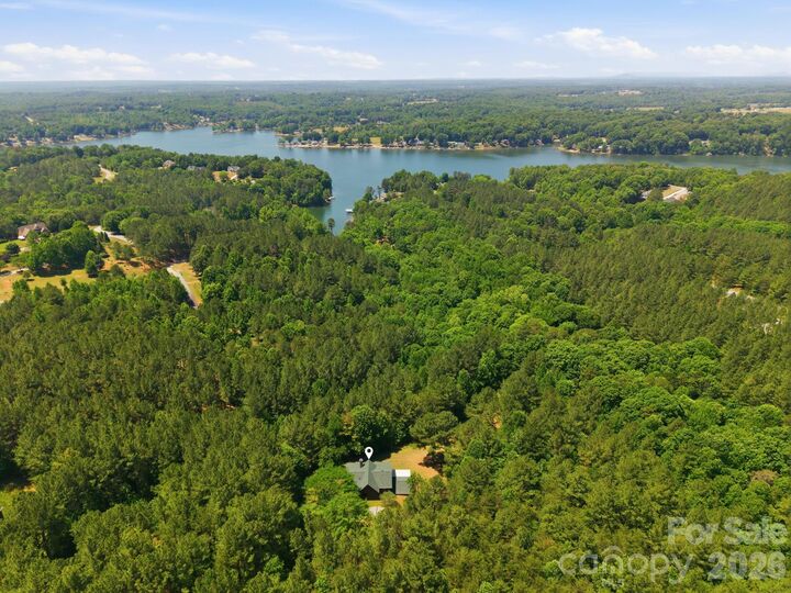 Property Photo:  152 Rivercliff Drive  NC 28678 