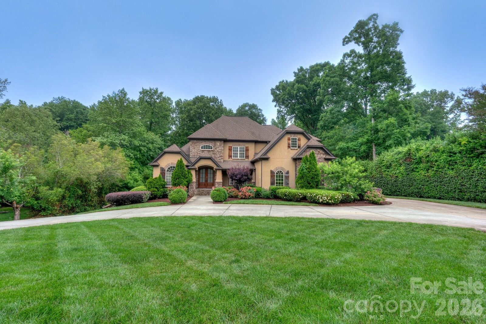Property Photo:  6543 Robin Hollow Drive  NC 28227 
