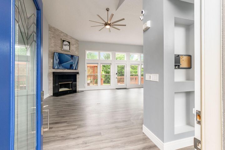 Property Photo:  1465 Cottonwood Drive  OH 43035 