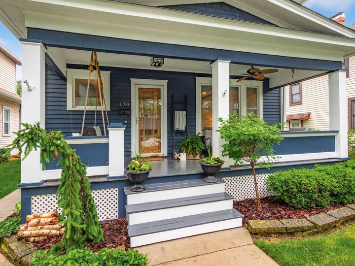 Property Photo: 170 N Vine Street OH 43081