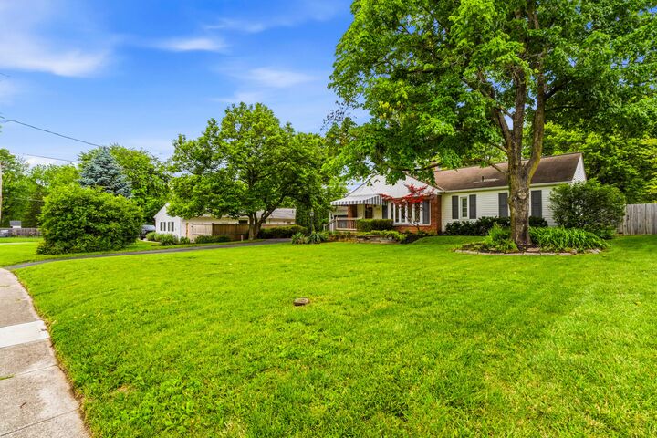 Property Photo:  2656 Zollinger Road  OH 43221 