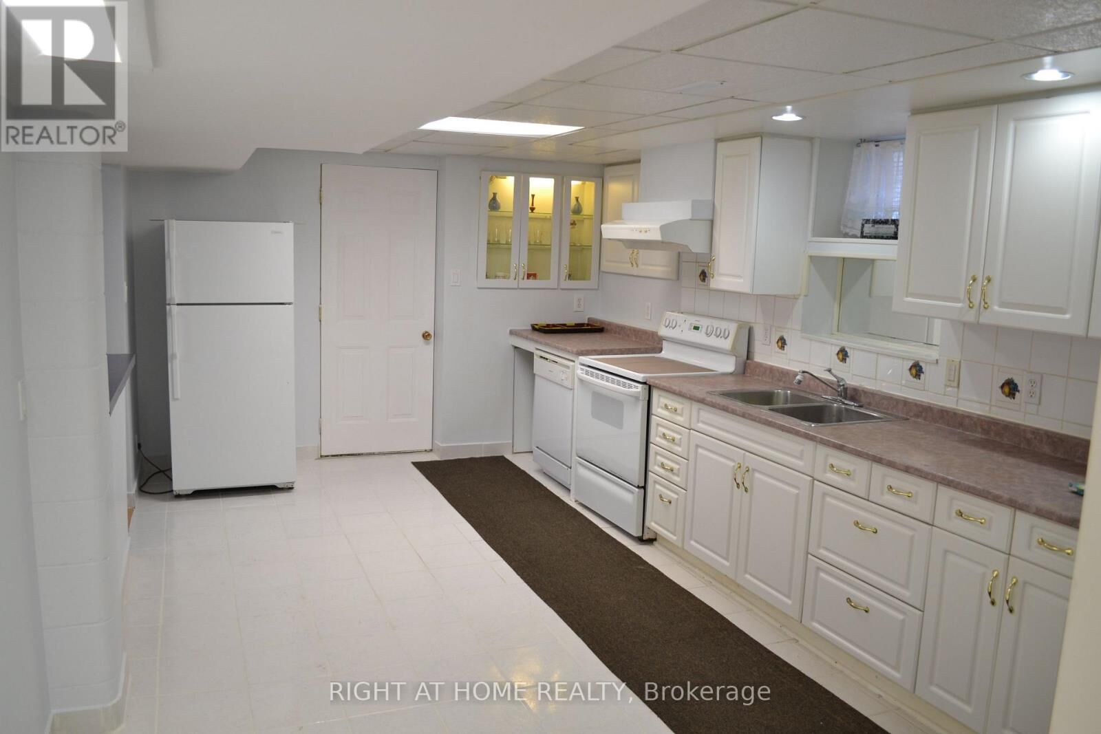 Property Photo:  505 Mohawk Road West Basement  ON L9C 1X3 