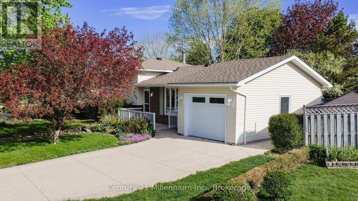 Property Photo:  553 Scott Street  ON N2Z 1V2 