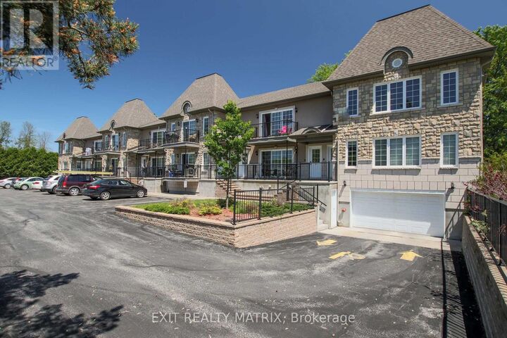 Property Photo:  92 Lapointe Street 8  ON K0A 1W0 