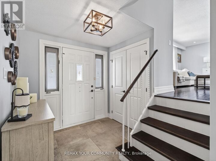 Property Photo:  107 Orchard Heights  ON L4G 2Z8 