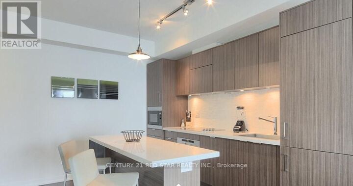 Property Photo:  21 Widmer Street 2910  ON M5V 0B8 