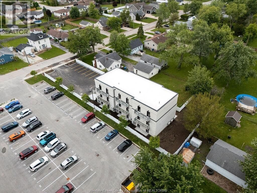 Property Photo:  133 Laird Avenue 203  ON N8M 1S4 