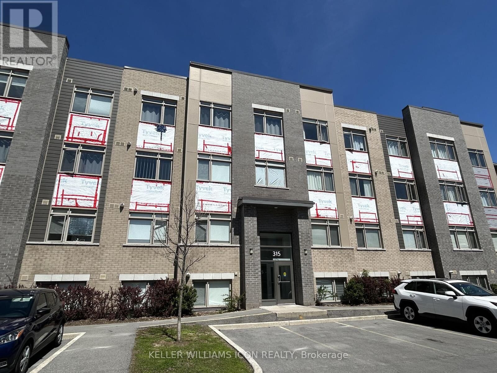 Property Photo: 315 Terravita Private 307 ON K1V 2S1