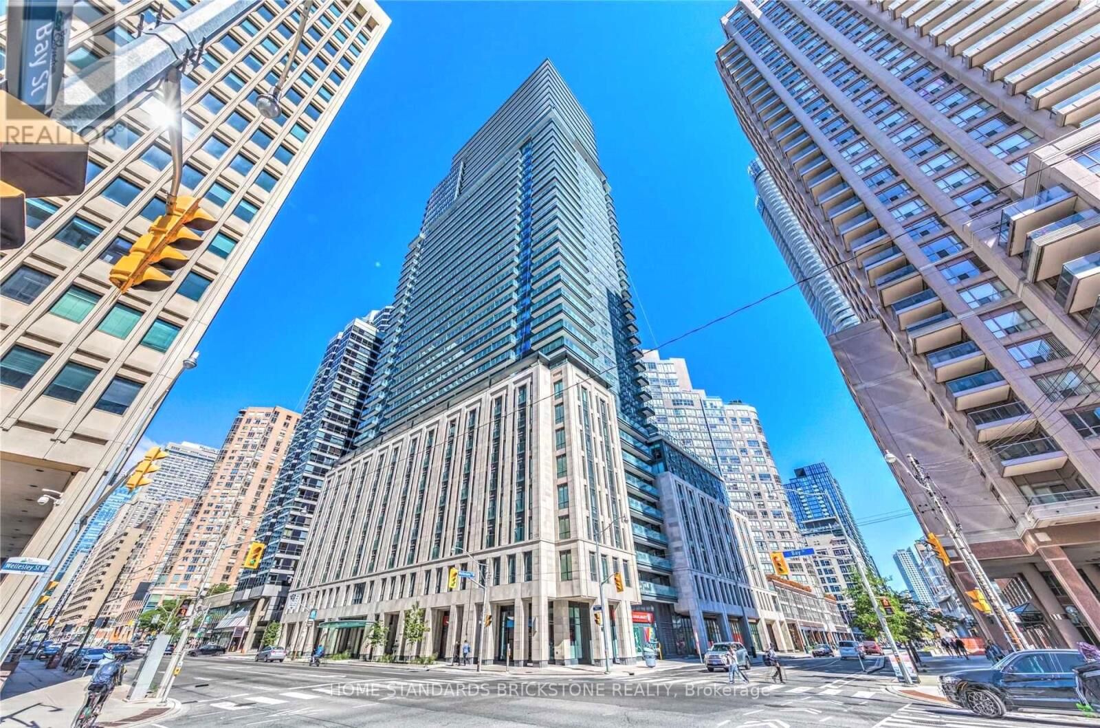 Property Photo: 955 Bay Street 2619 ON M5S 0C6