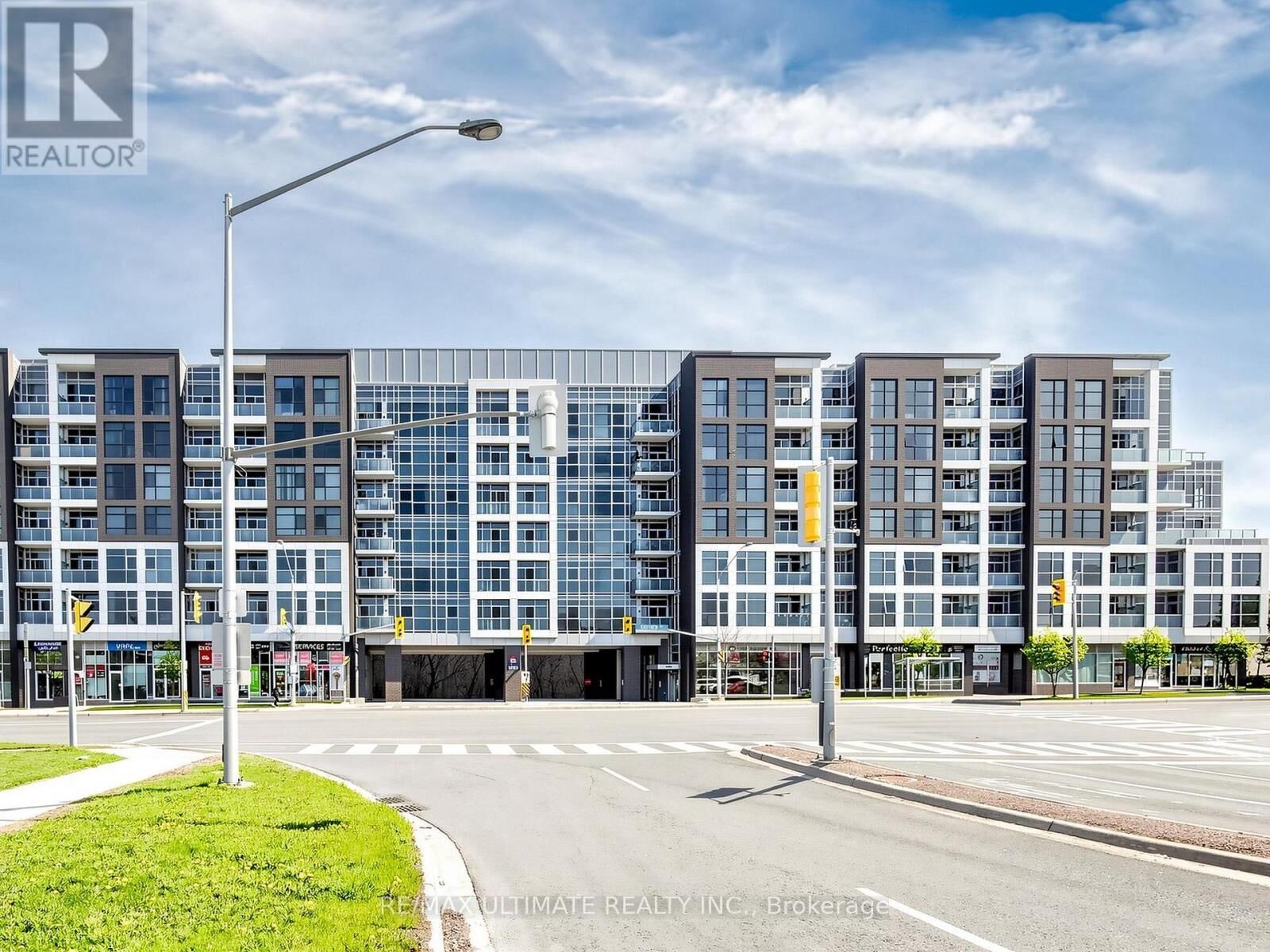 Property Photo:  8763 Bayview Avenue 721  ON L4B 3V1 