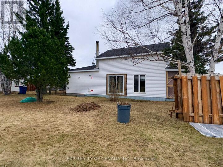 Property Photo:  633 Gleason Avenue  ON P0K 1C0 