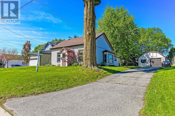 Property Photo:  42 Maud Street  ON N4S 3Y4 