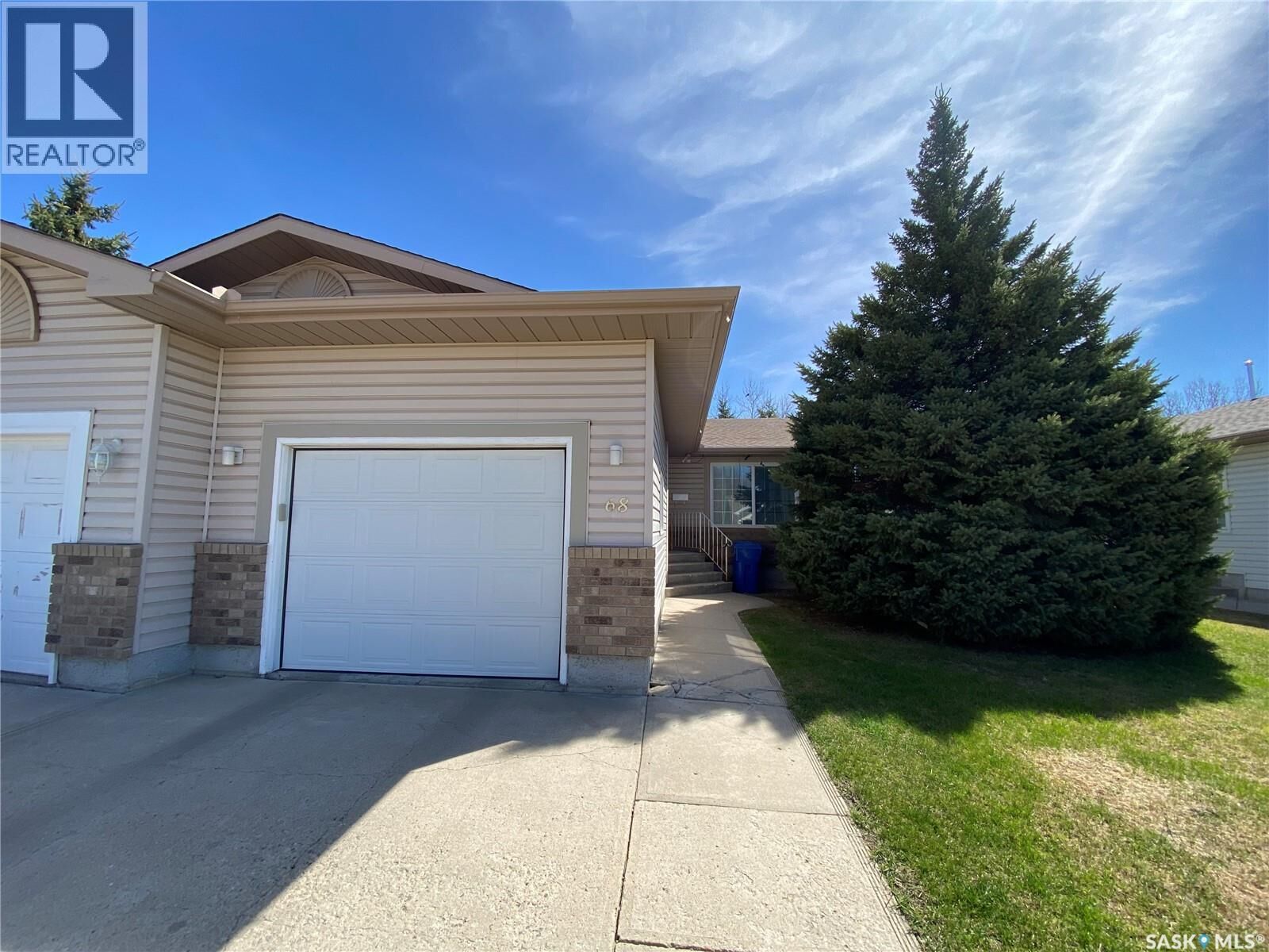 Property Photo: 68 Fenson Crescent SK S3N 3S5