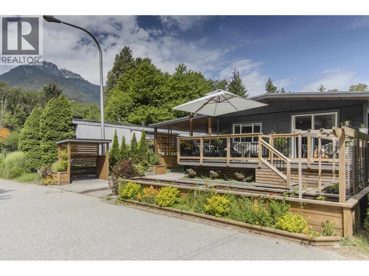 Property Photo:  40157 Government Road 101  BC V8B 0B3 
