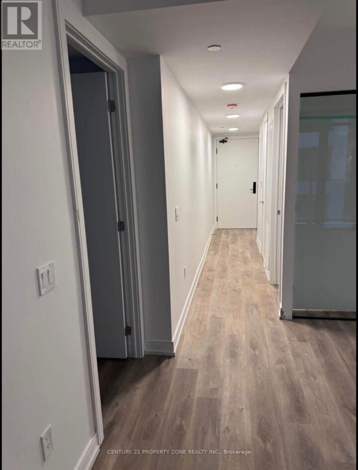 Property Photo:  1 Jarvis Street 723  ON L8R 3J2 