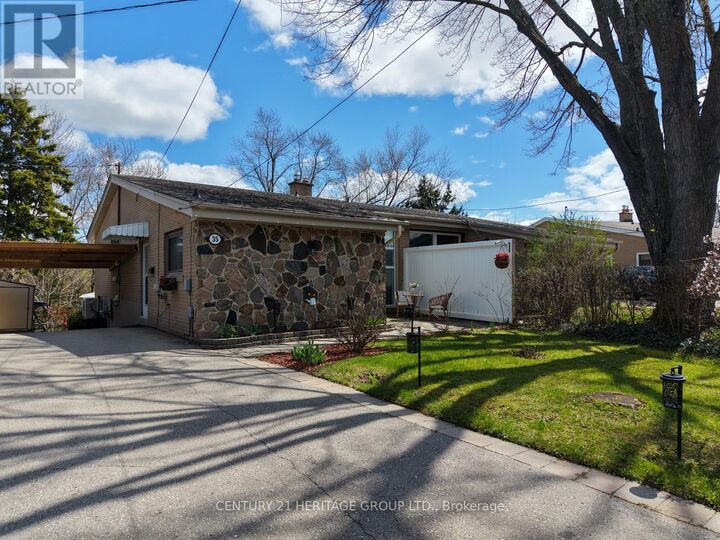 Property Photo:  35 Jasper Drive  ON L4G 3B6 