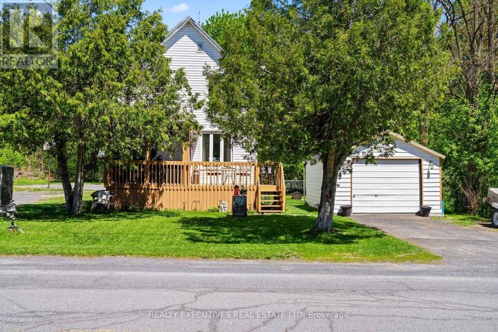 Property Photo:  2805 County 30 Road  ON K0C 1A0 