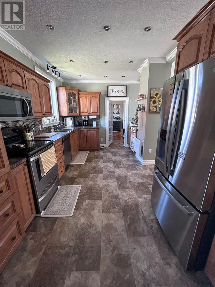 Property Photo:  1 Elizabeth Avenue  NL A0M 1C0 