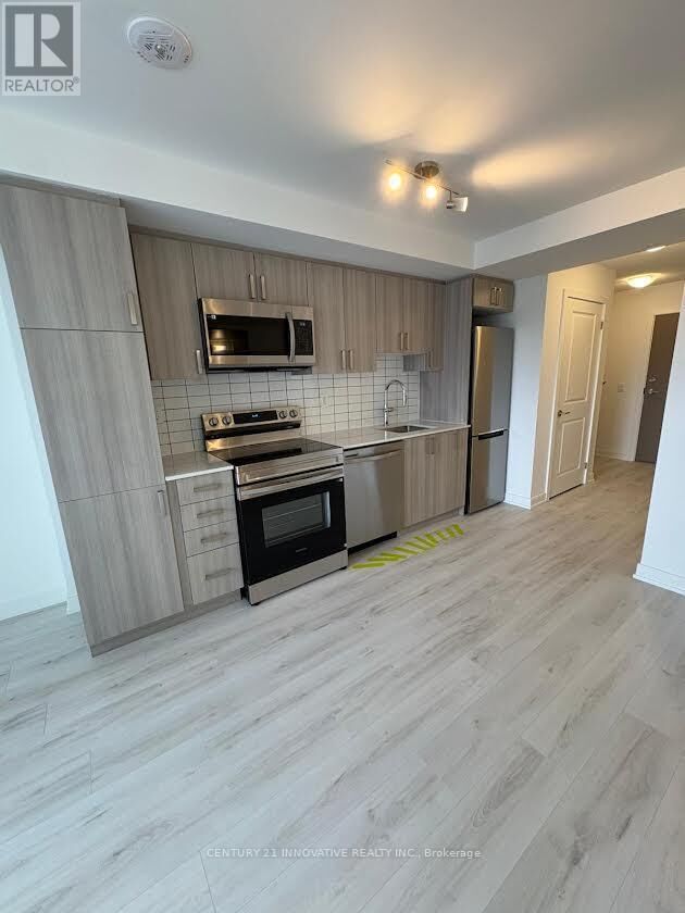 Property Photo:  1010 Sandy Beach Road 315  ON L1W 0C7 