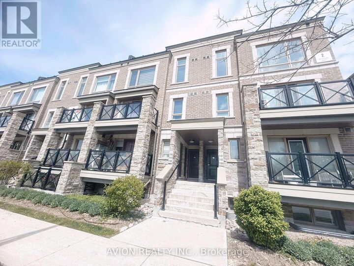 Property Photo: 2 Westmeath Lane 2108 ON L6B 0A8