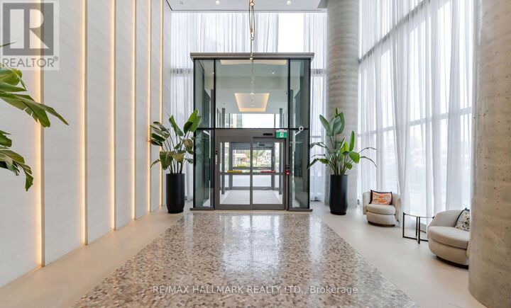 Property Photo:  7890 Jane Street 101  ON L4K 0K9 