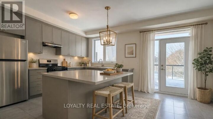 Property Photo:  38A Upper Monclova Road  ON M3M 0A6 