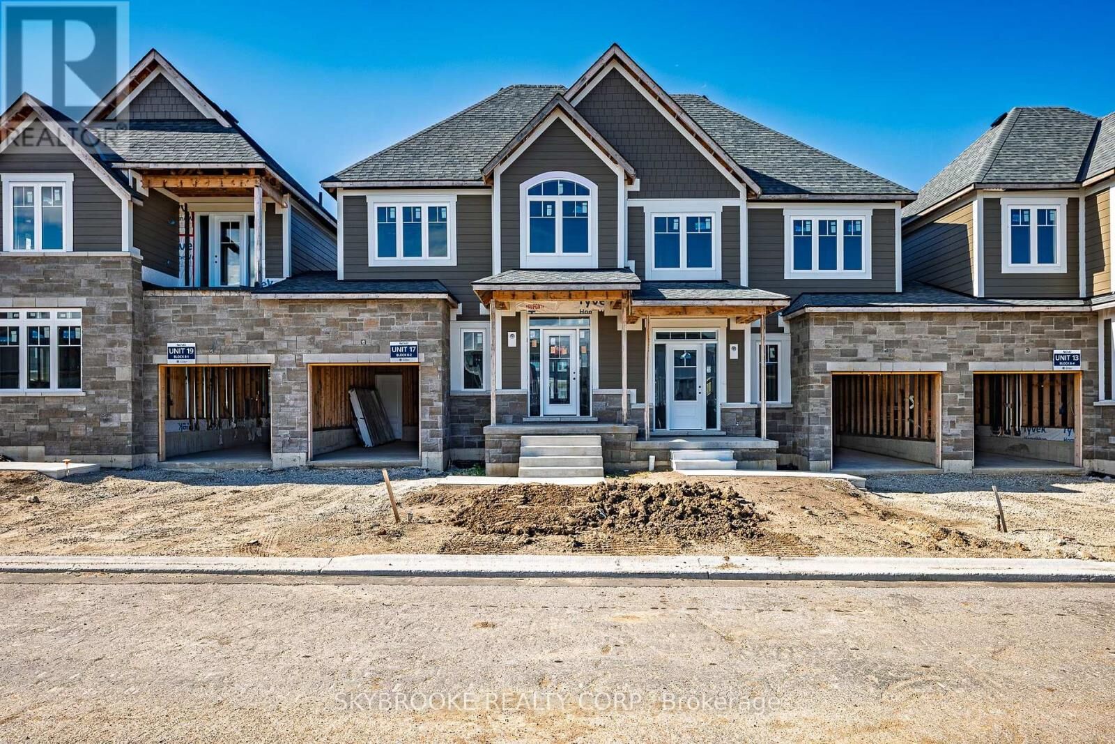 Property Photo: 190 Crosswinds Boulevard ON L9Y 5S9