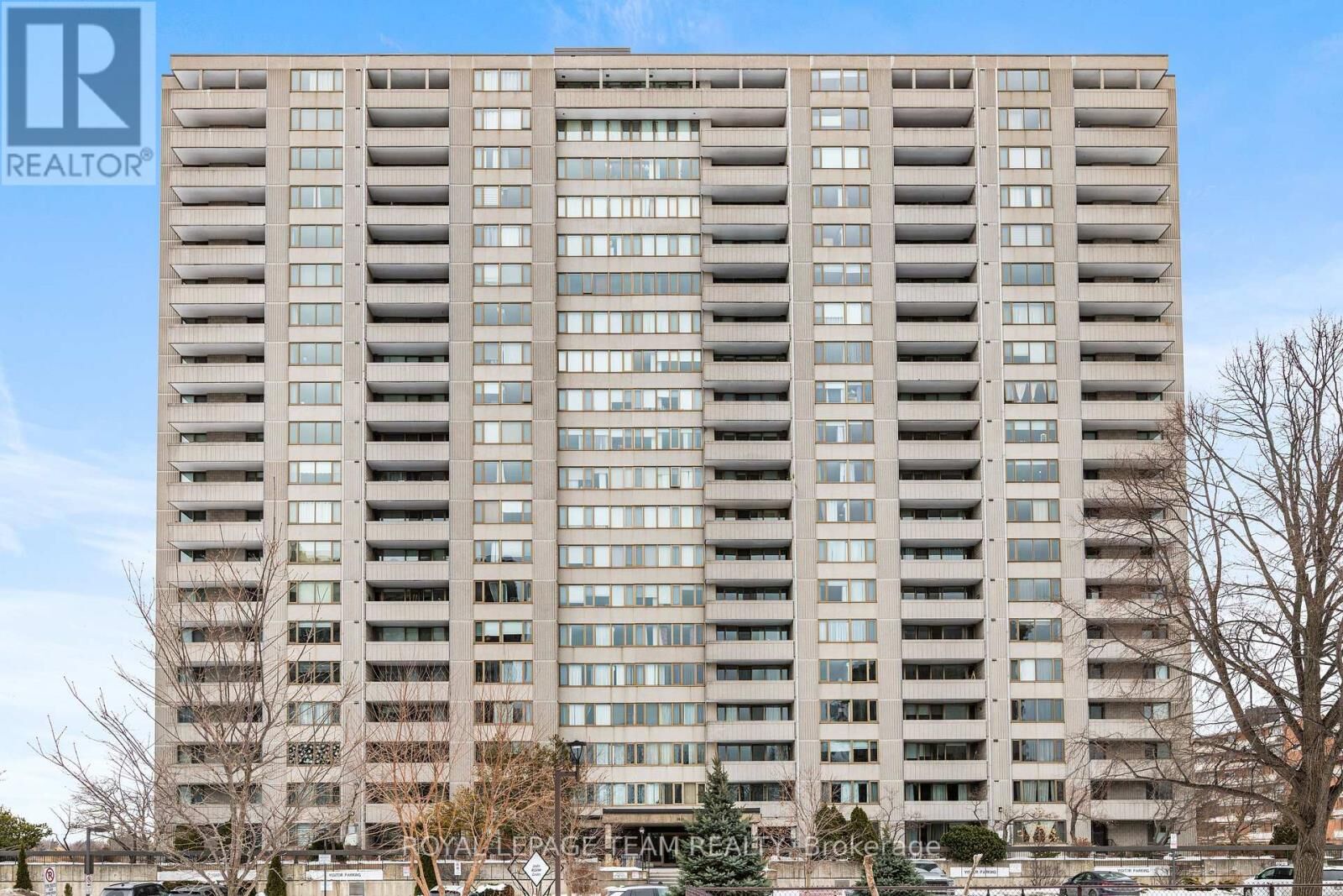 Property Photo: 2625 Regina Street 507 ON K2B 5W8