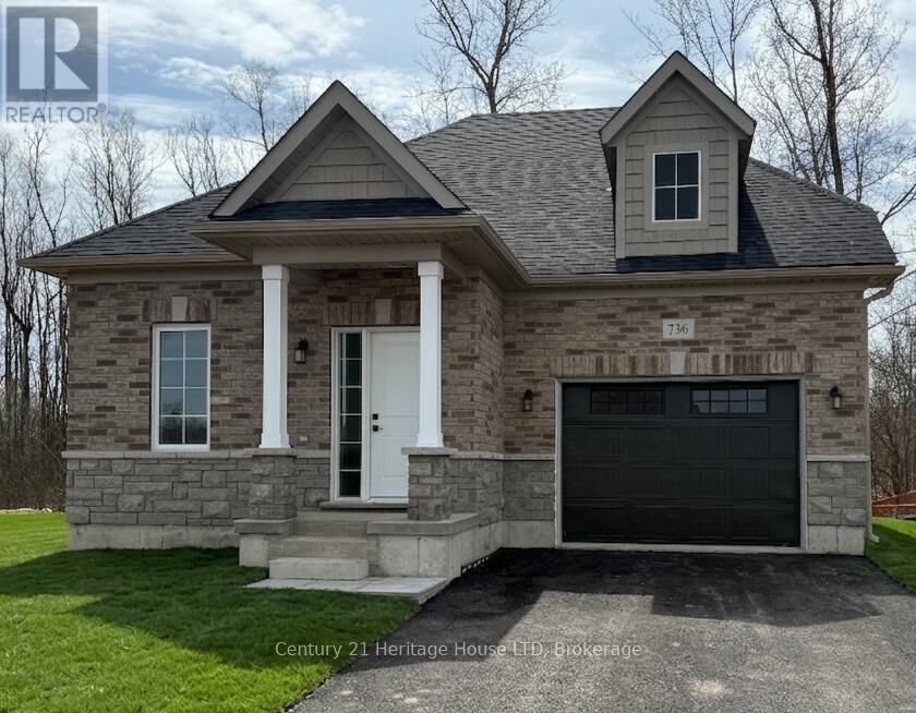 Property Photo: 736 Burwell Street ON L2A 0E2