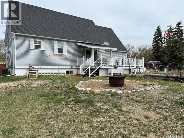 Property Photo:  158 Municipal Road  SK S0H 0Z0 
