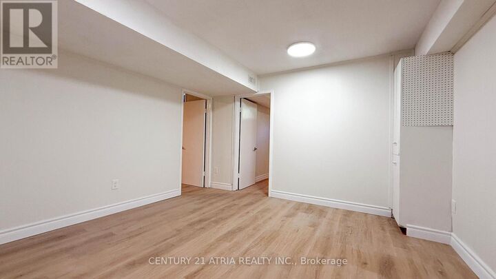 Property Photo:  151 Fenn Avenue  ON M2P 1X8 