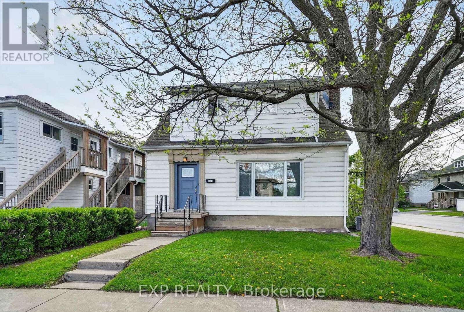 Property Photo:  1301 Second Street East  ON K6H 2B6 