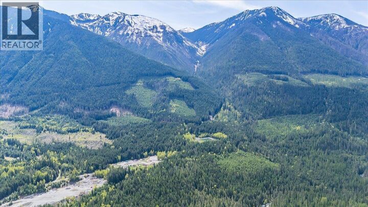 Property Photo: 1732 Zwicky Road BC V0G 1M0