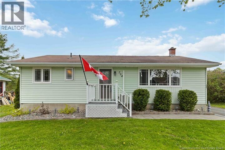 Property Photo:  204 Macfarlane Street  NB E3A 1V6 