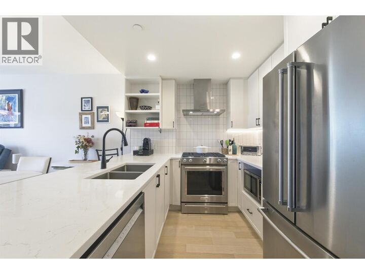 Property Photo:  22265 Dewdney Trunk Road 204  BC V2X 3J1 