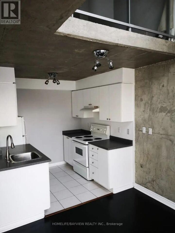 Property Photo:  1029 King Street West 1019  ON M6K 3M9 