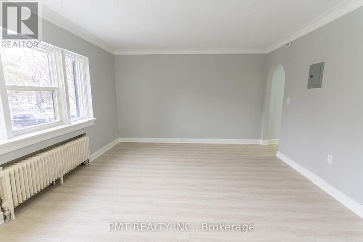 Property Photo: 8 Wellington Street West 4 ON L6Y 1K4