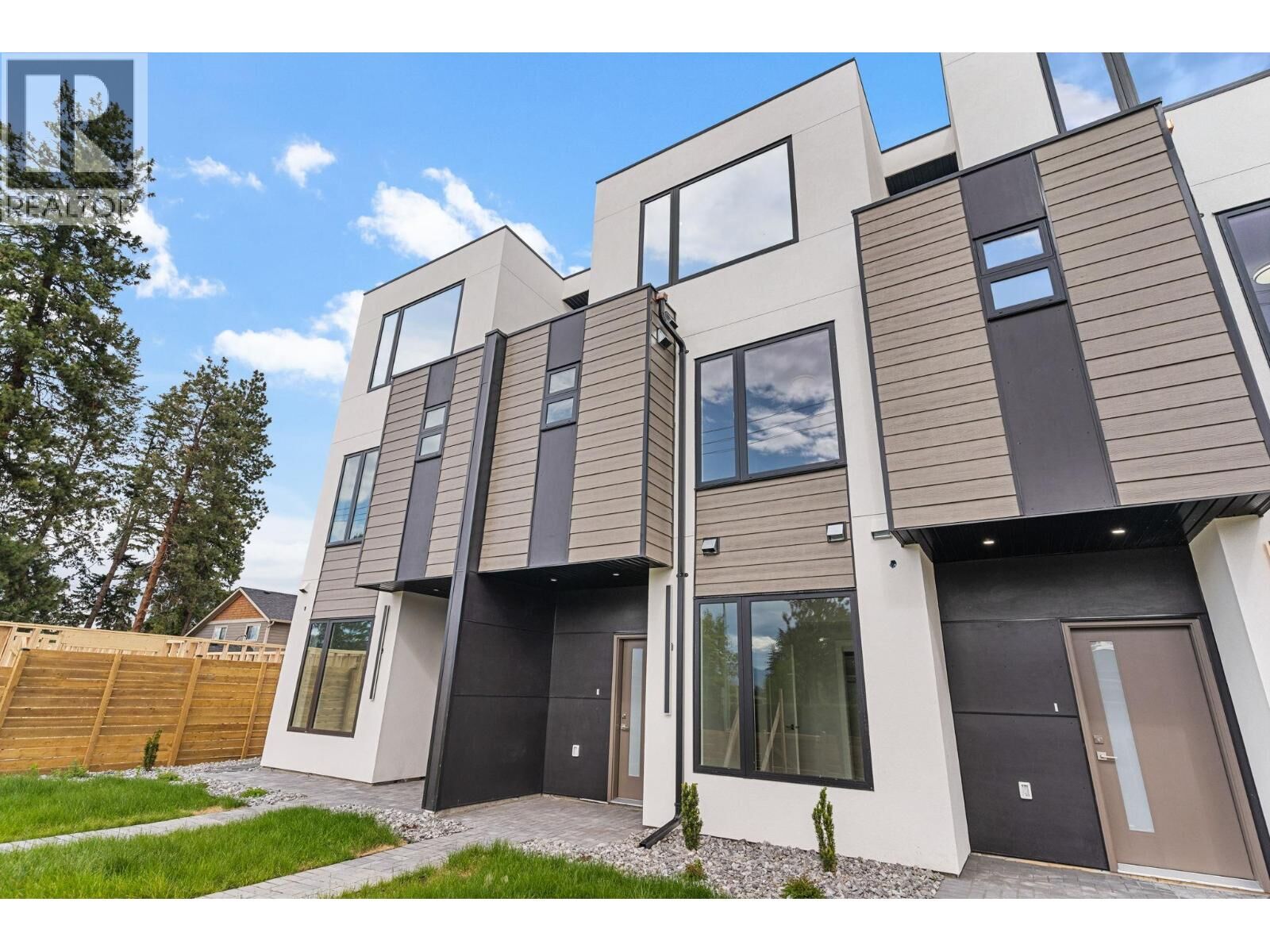 Property Photo: 4565 Gordon Drive BC V1W 1T3