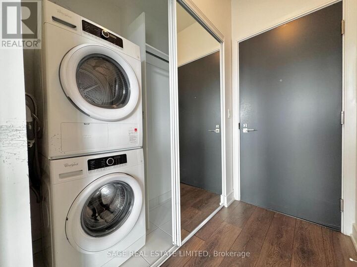 Property Photo: 89 McGill Street 2701 ON M5B 0B1